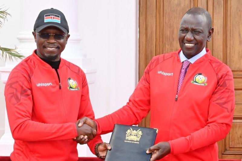 File image of President William Ruto and CS Ababu Namwamba